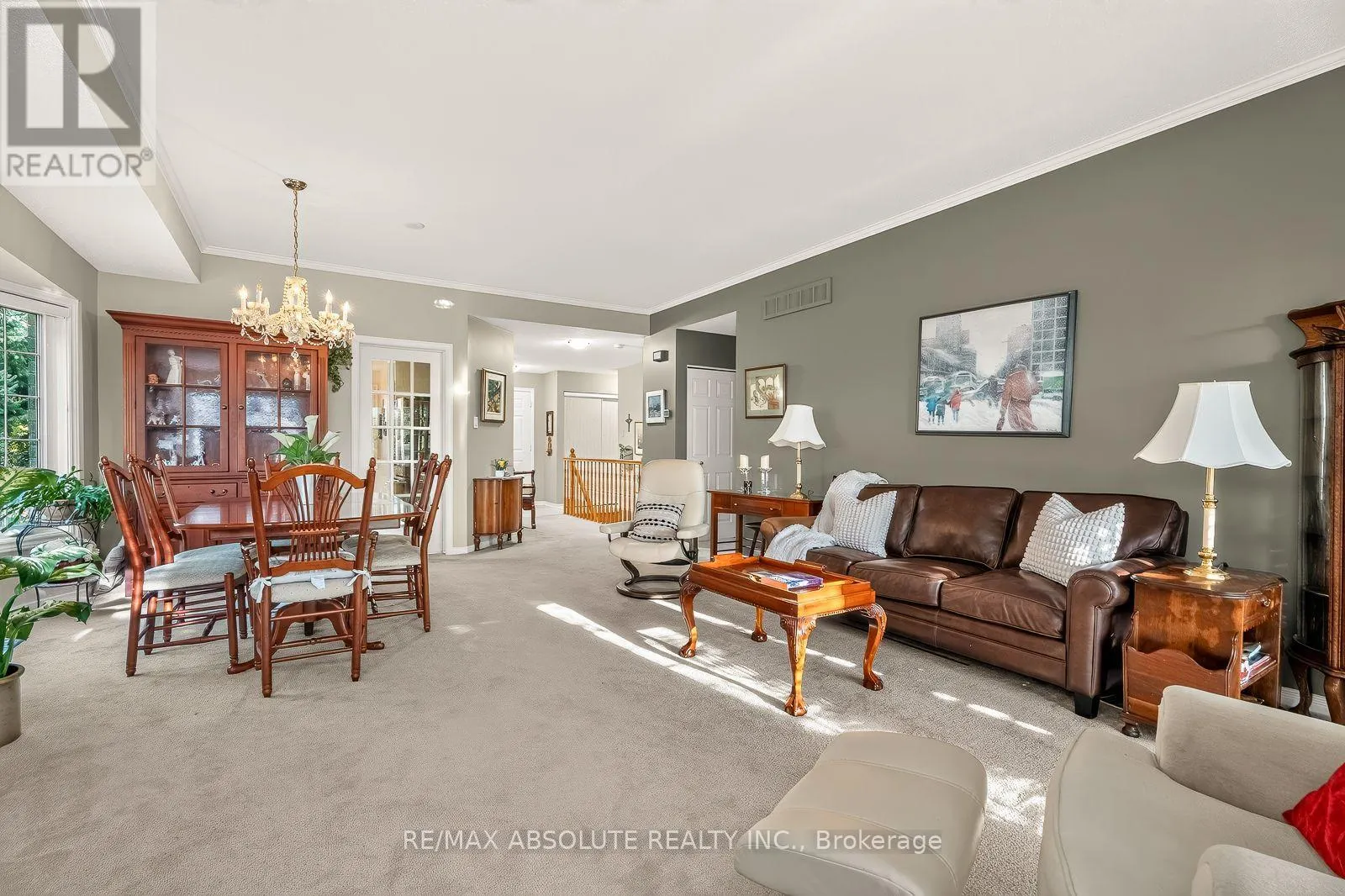 12 OYSTER BAY COURT