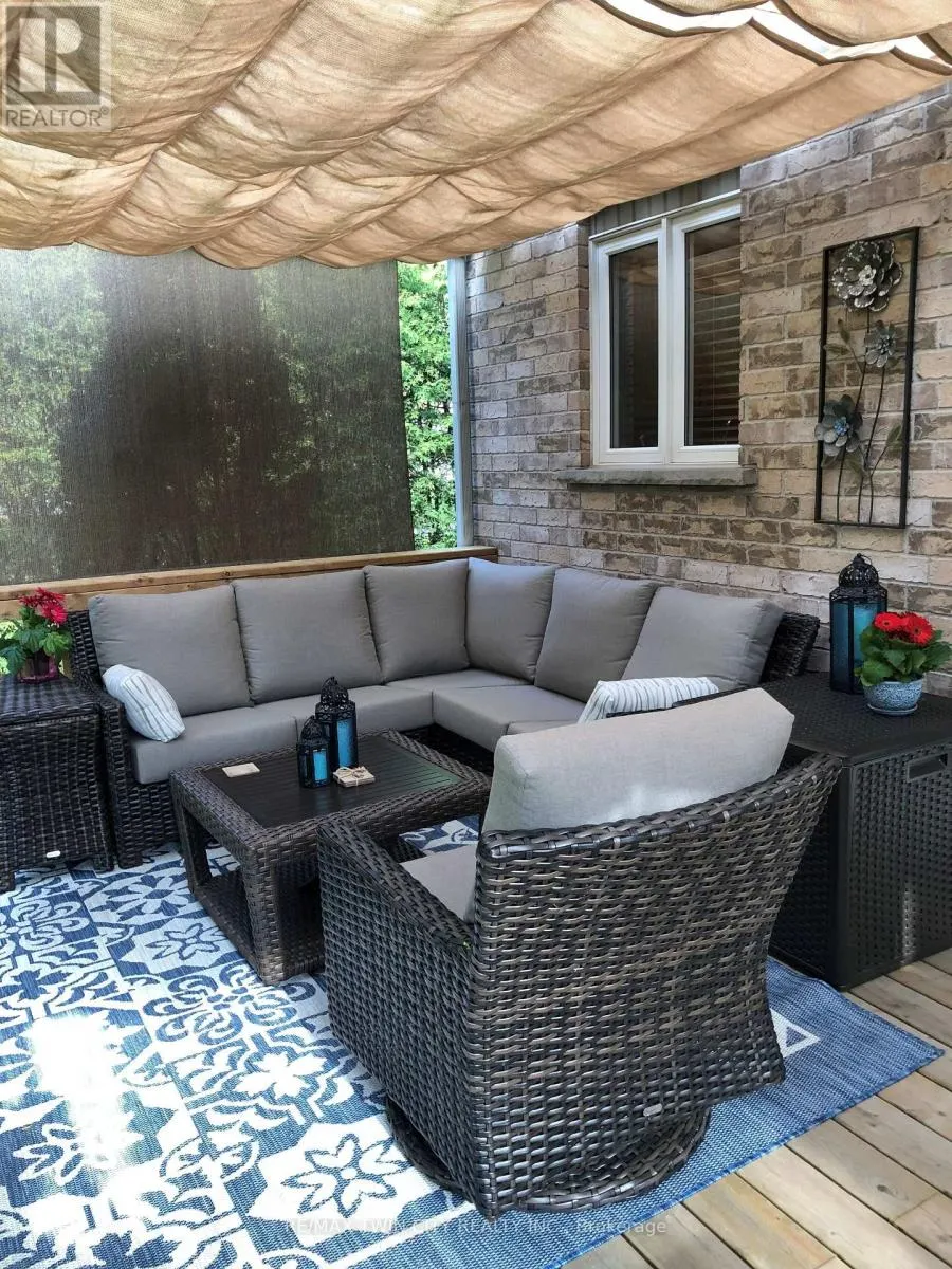 15 CAROLINIAN LANE