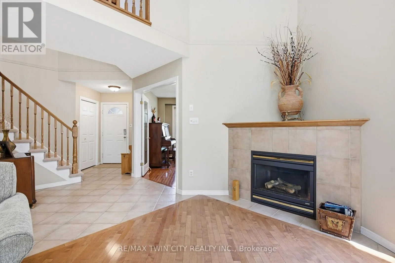 15 CAROLINIAN LANE