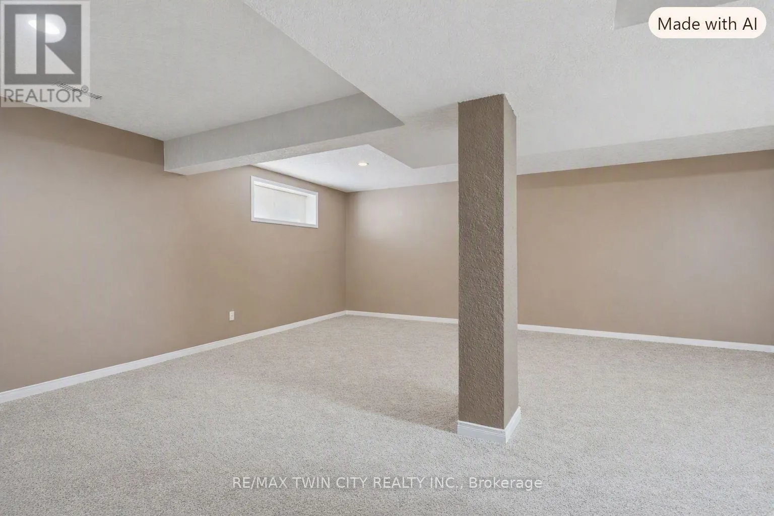 15 CAROLINIAN LANE