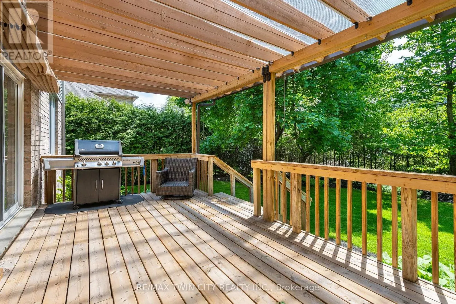 15 CAROLINIAN LANE