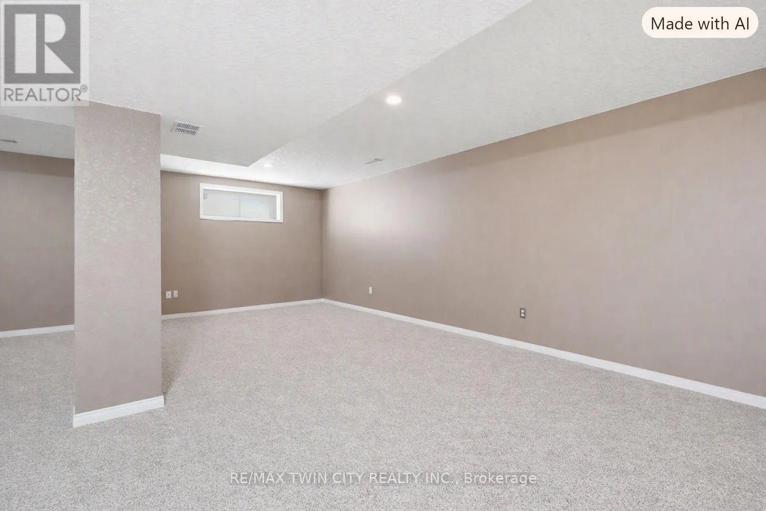 15 CAROLINIAN LANE