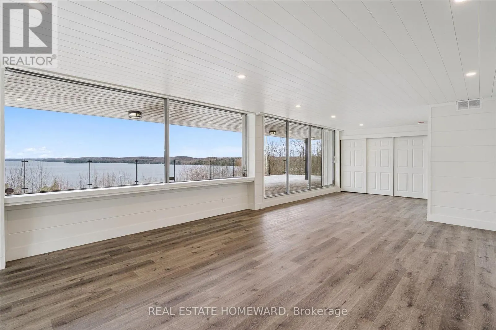 1085 AUSTIN LANE