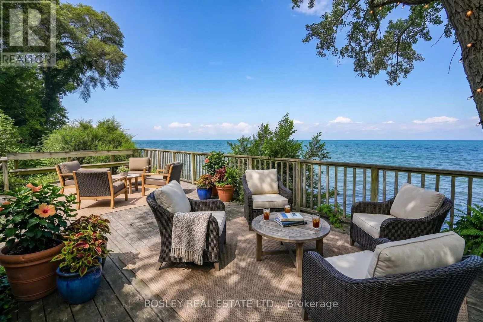 263 NIAGARA BOULEVARD