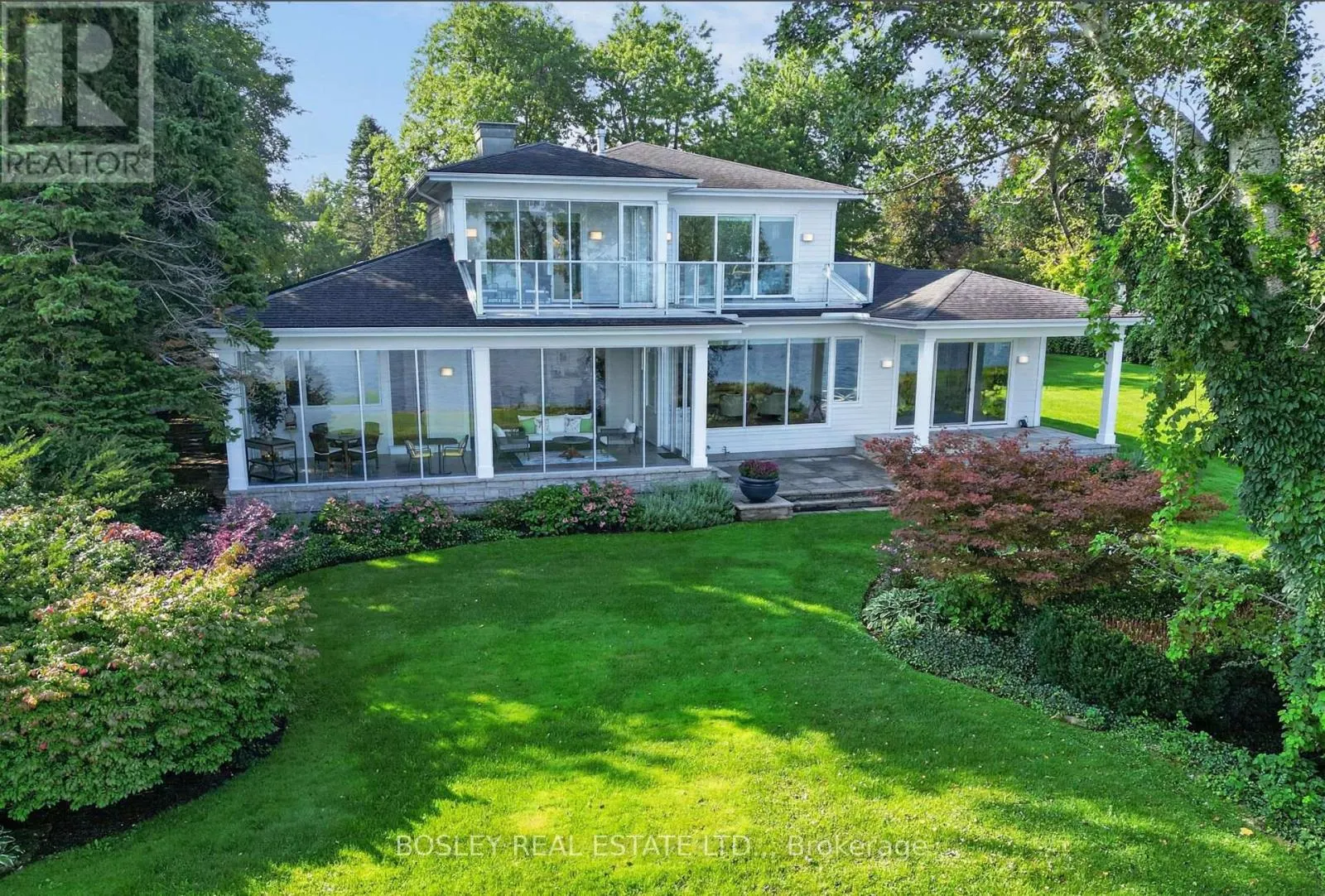 263 NIAGARA BOULEVARD