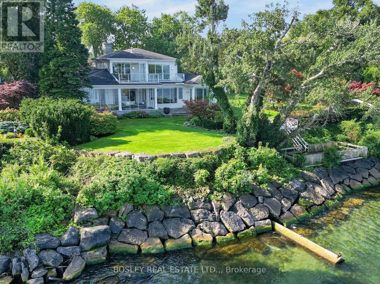 263 NIAGARA BOULEVARD