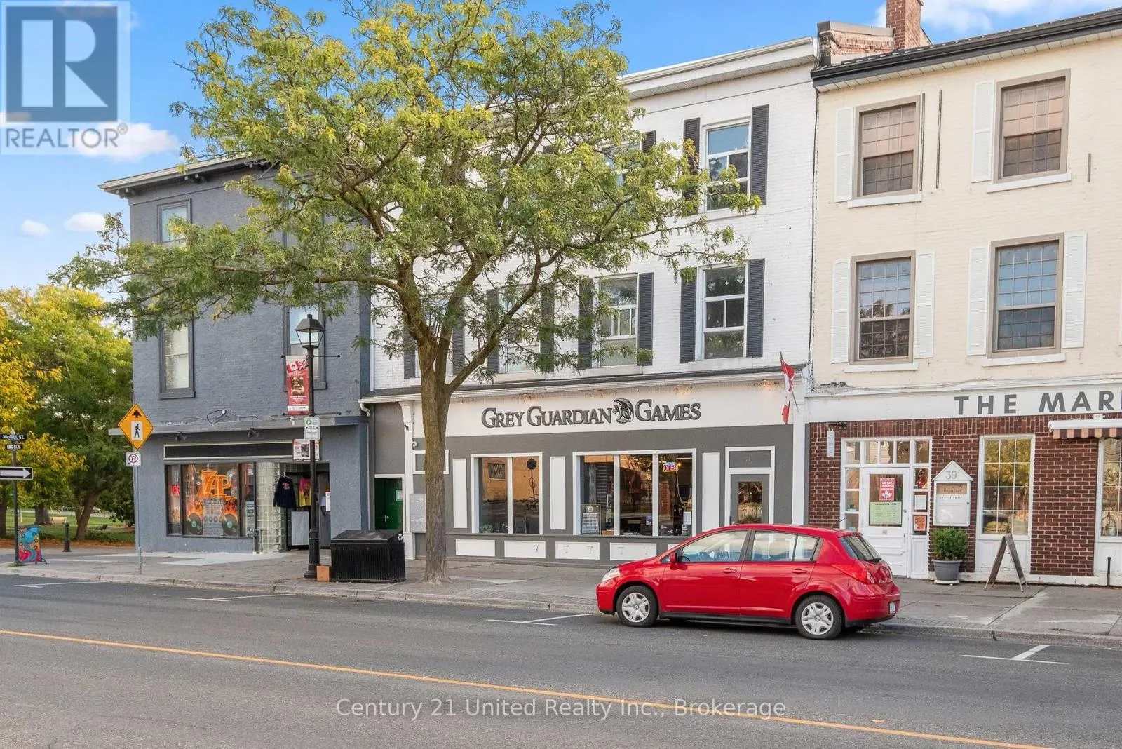 41 KING STREET E