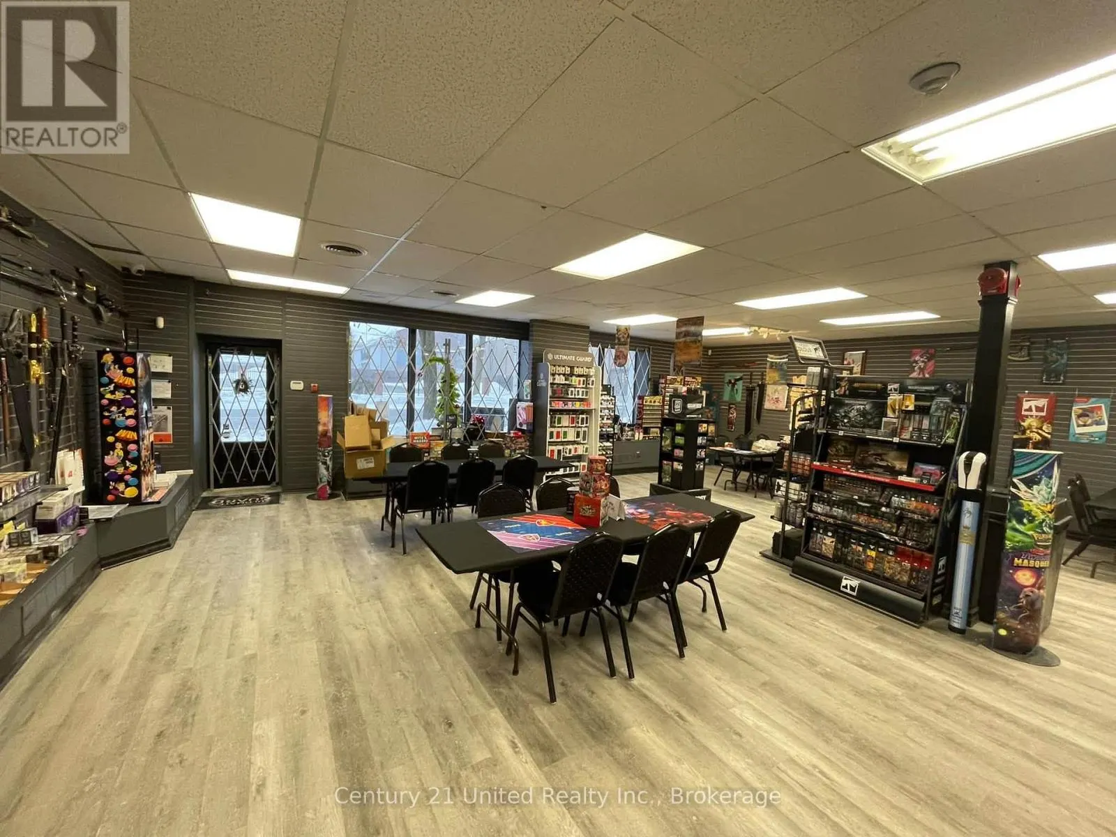 41 KING STREET E
