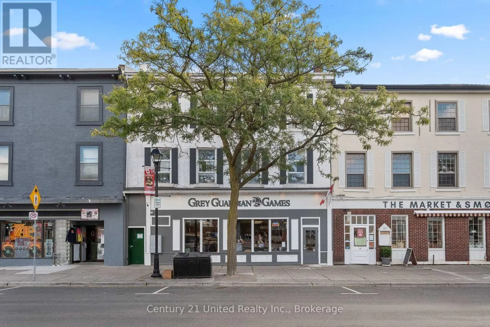 41 KING STREET E