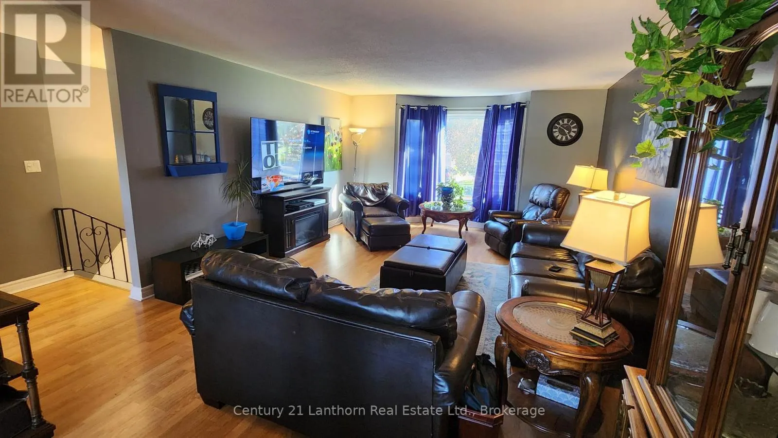 13 LORAINE AVENUE