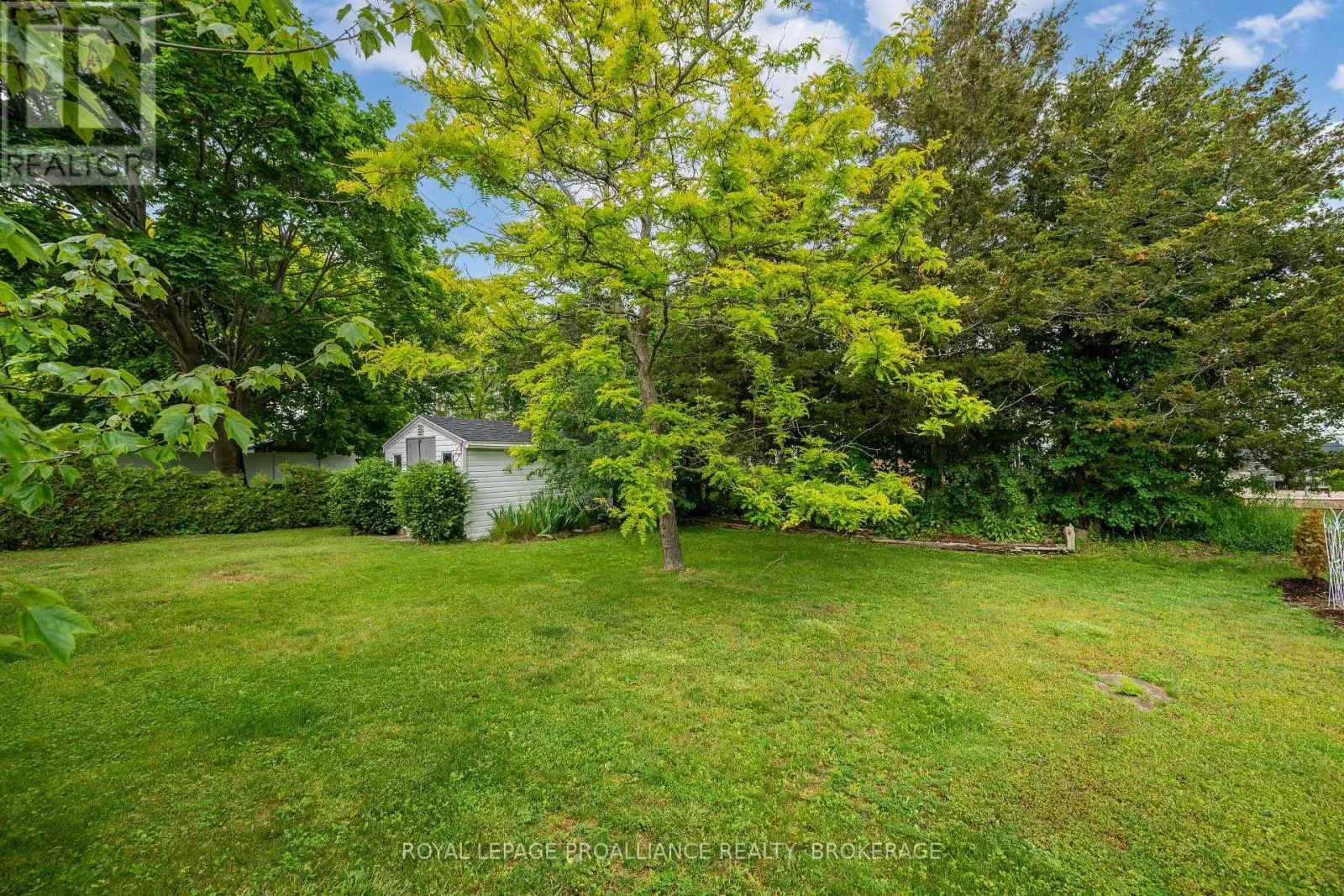 22 HERITAGE DRIVE