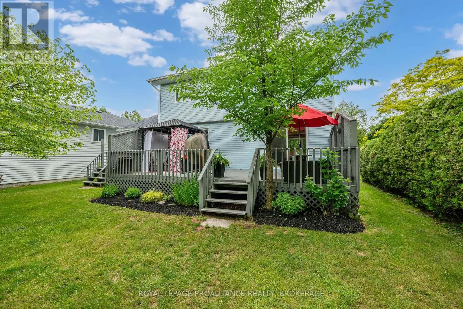 22 HERITAGE DRIVE