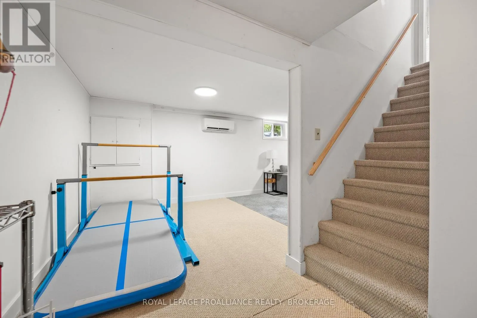 22 HERITAGE DRIVE