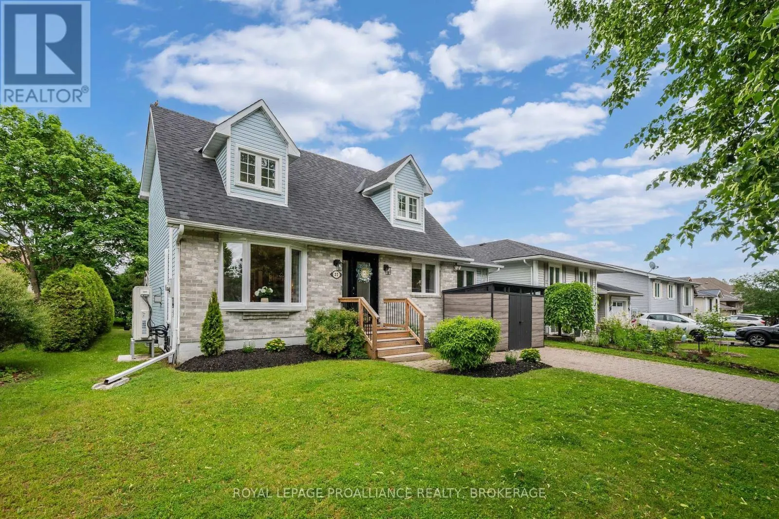 22 HERITAGE DRIVE