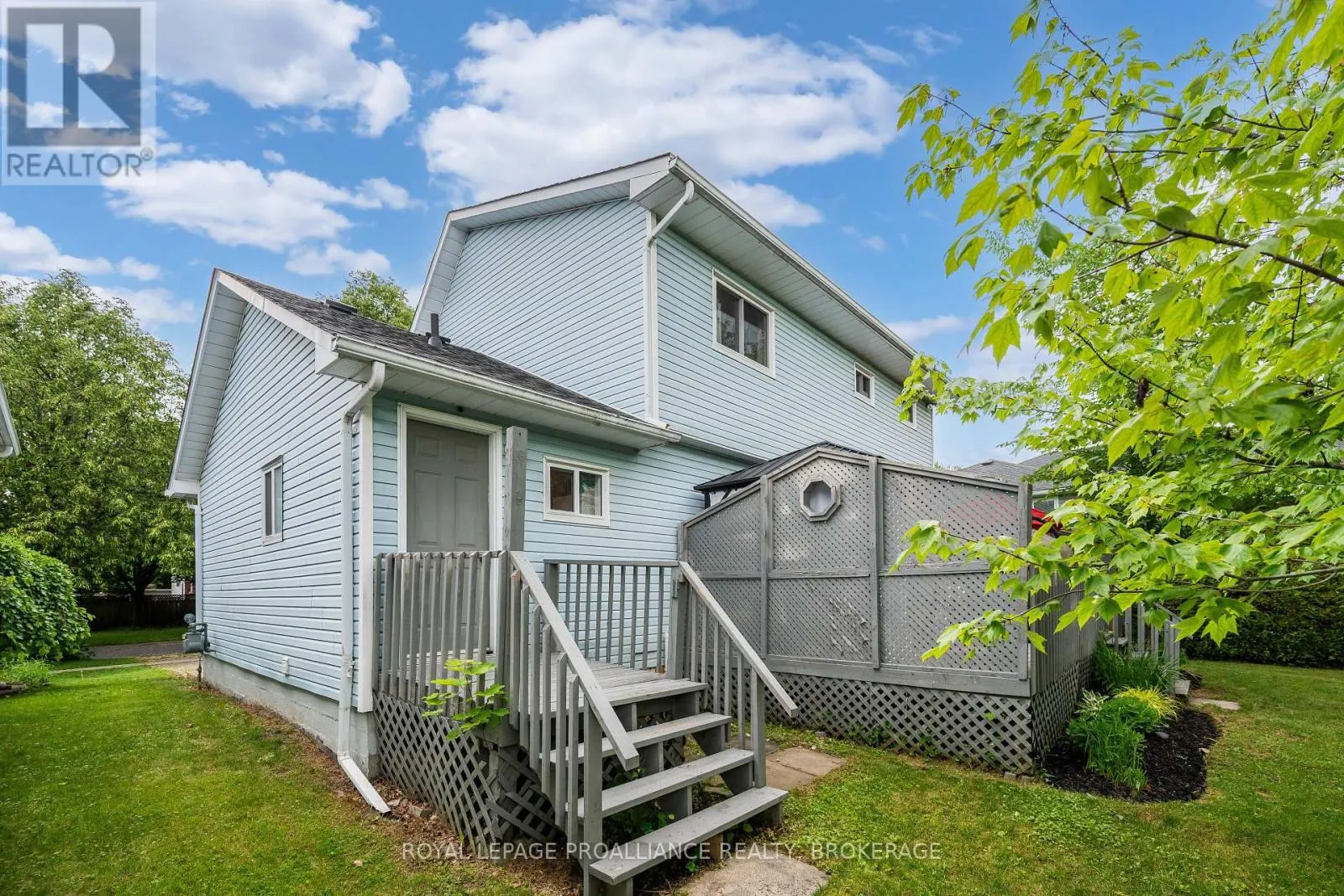 22 HERITAGE DRIVE