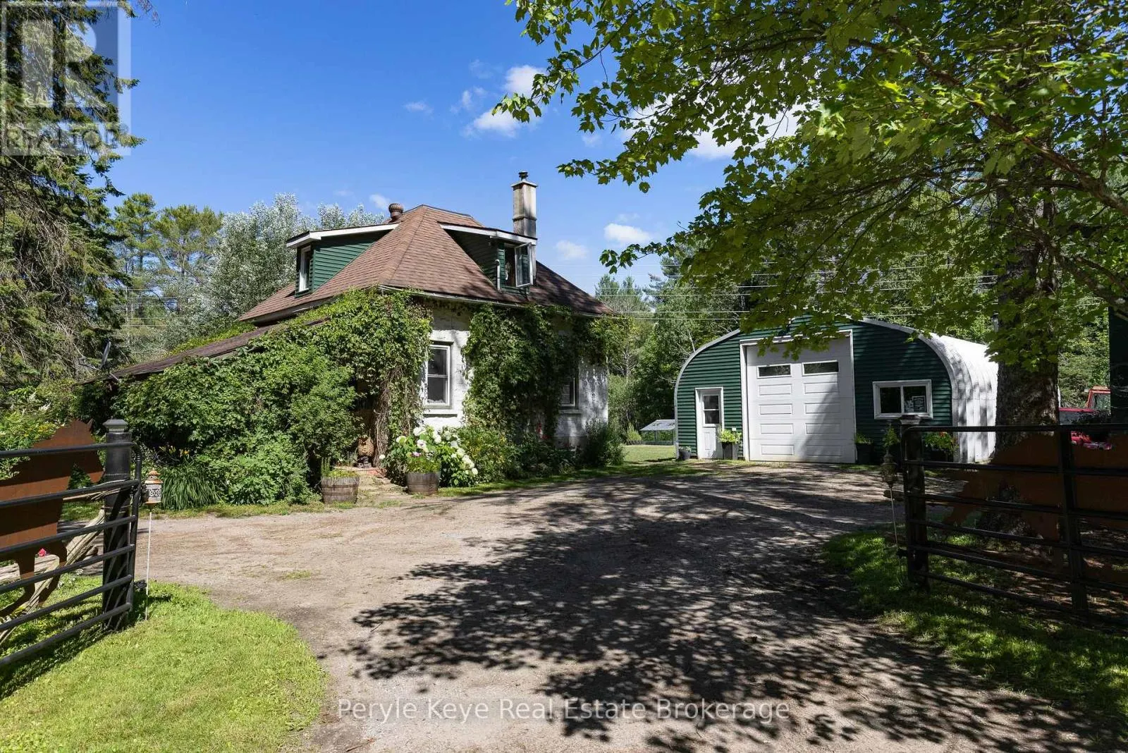 2322 OLD MUSKOKA ROAD