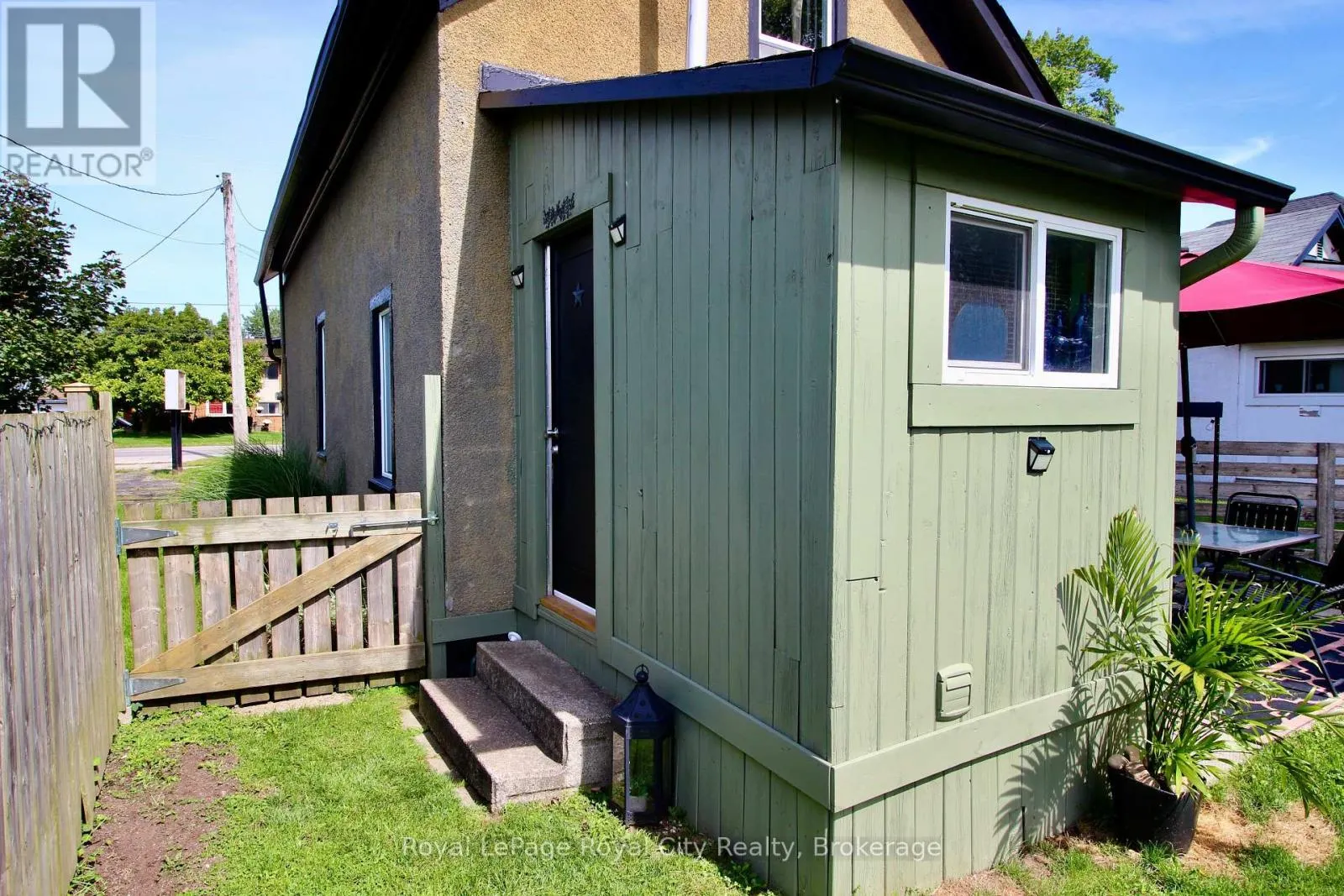 295 KILLALY STREET E