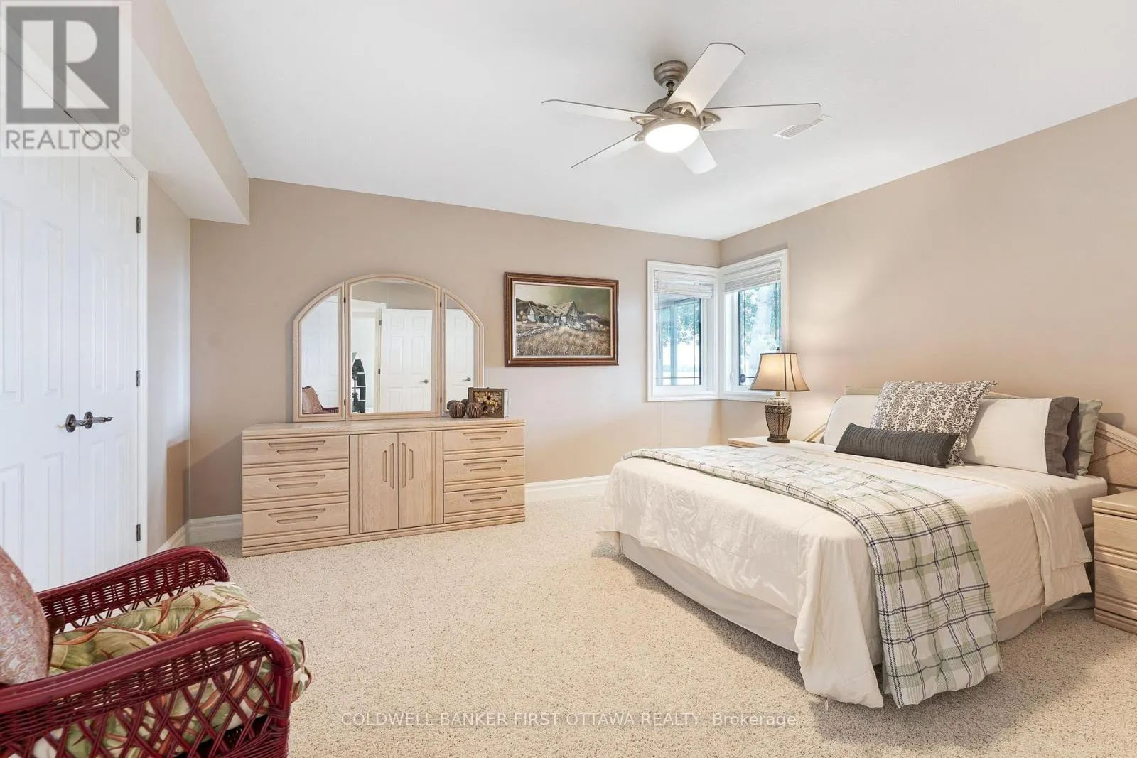 987 1000 ISLANDS PARKWAY