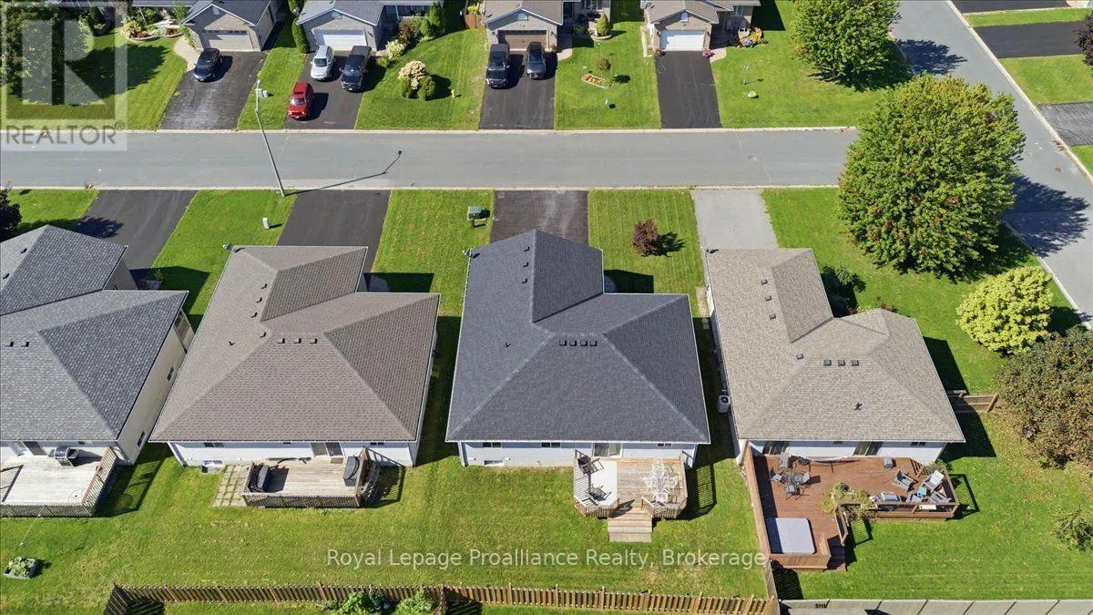 35 FOREST VALLEY DRIVE