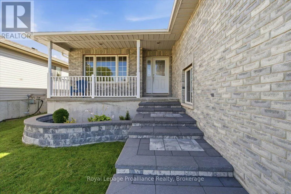 35 FOREST VALLEY DRIVE