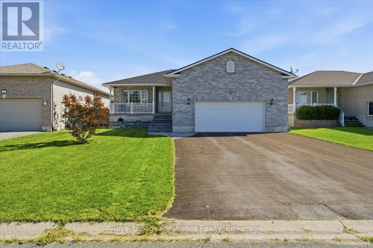 35 FOREST VALLEY DRIVE