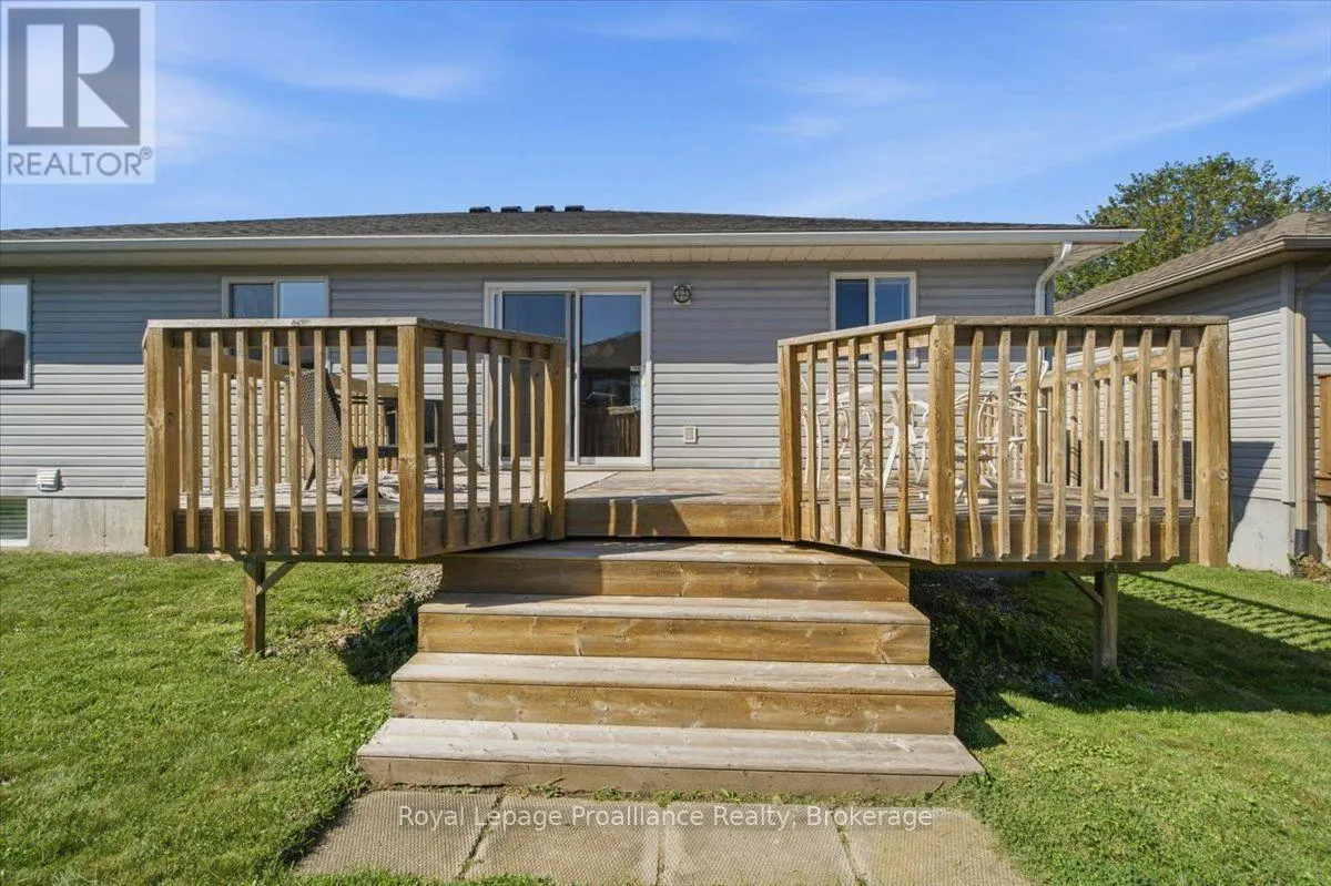 35 FOREST VALLEY DRIVE