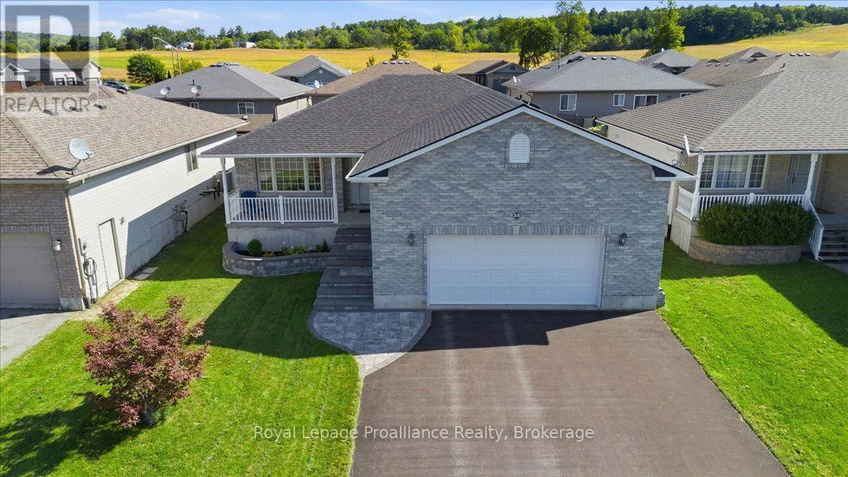 35 FOREST VALLEY DRIVE