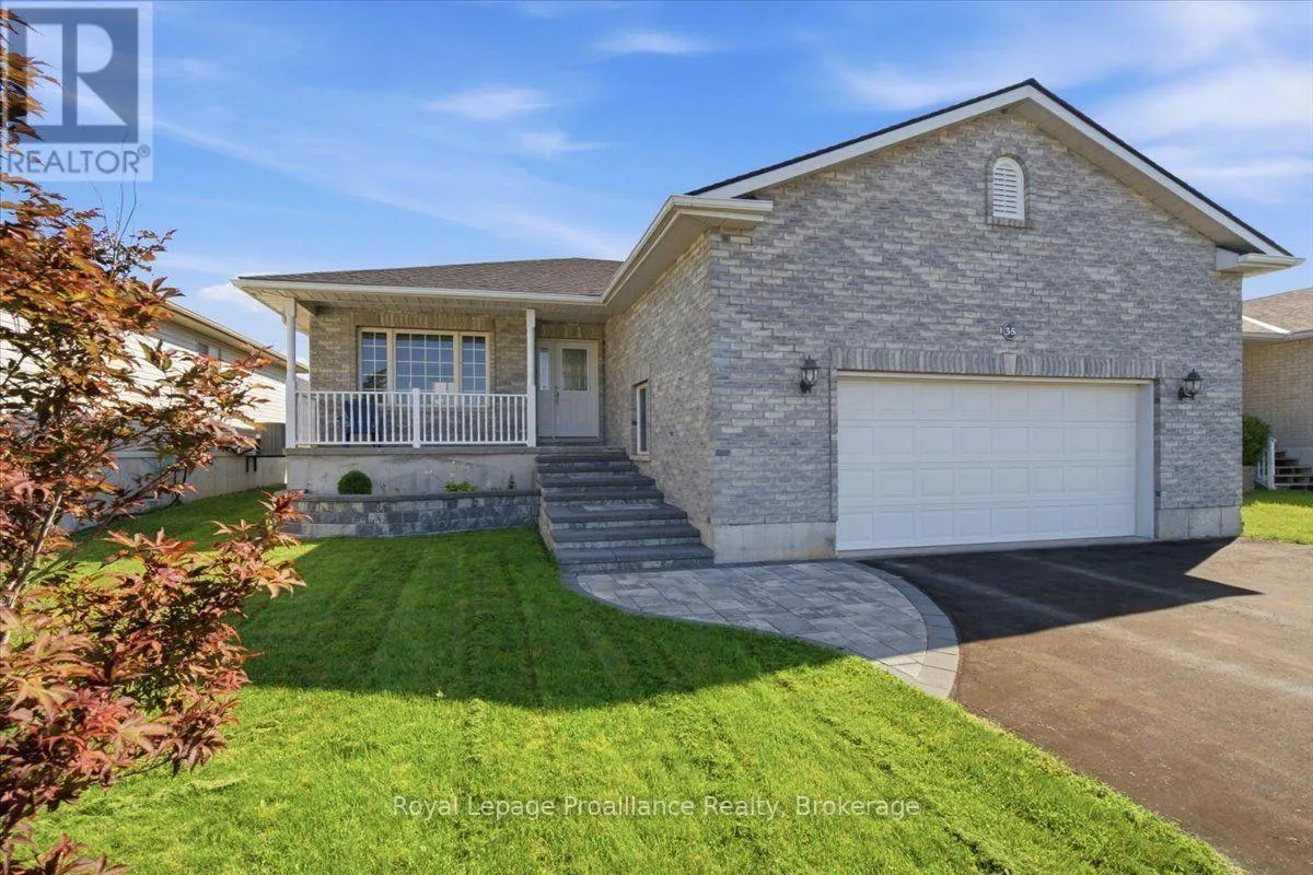 35 FOREST VALLEY DRIVE