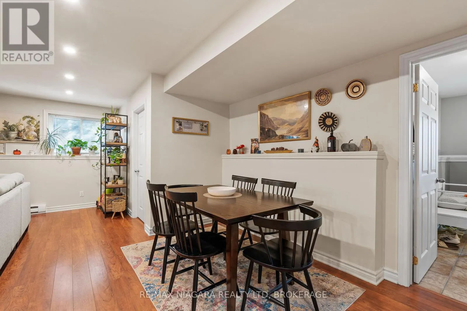 5679 HIGHLAND AVENUE