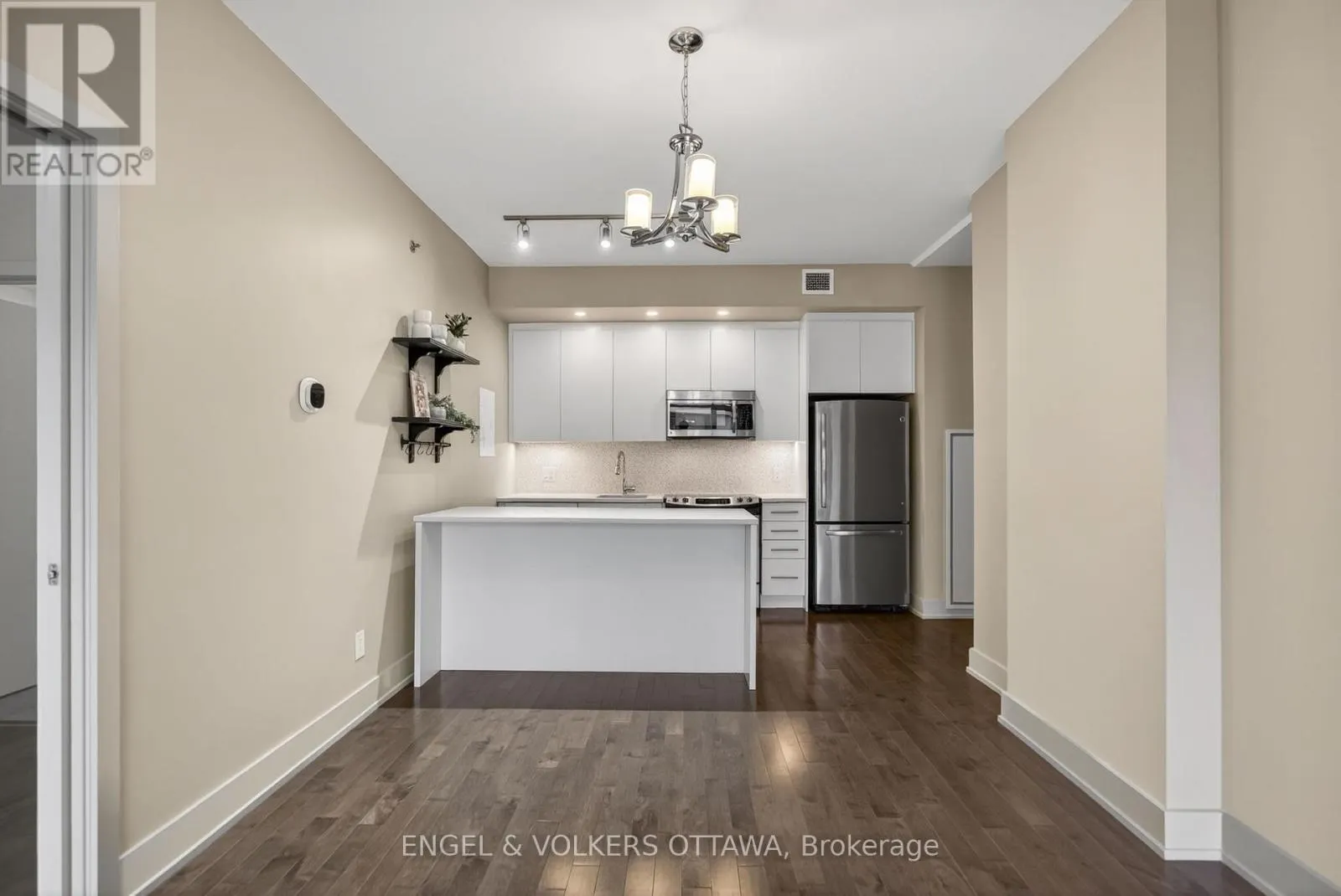507 - 108 RICHMOND ROAD