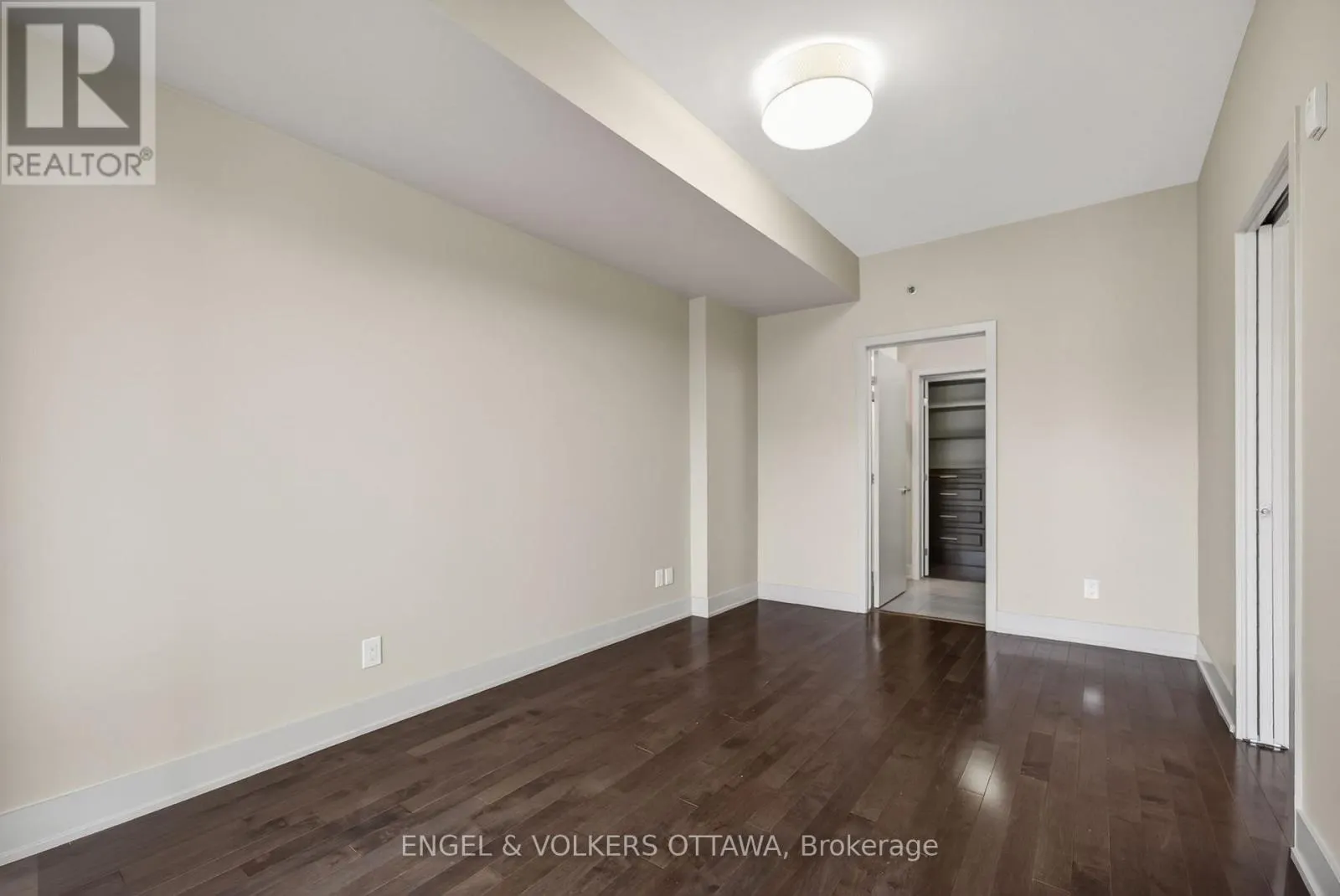 507 - 108 RICHMOND ROAD