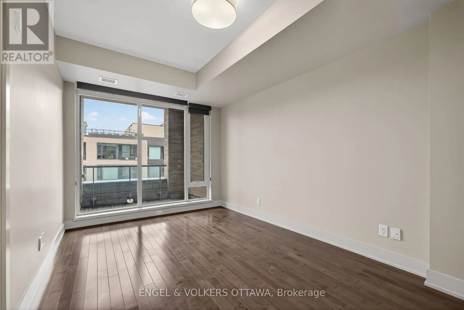 507 - 108 RICHMOND ROAD