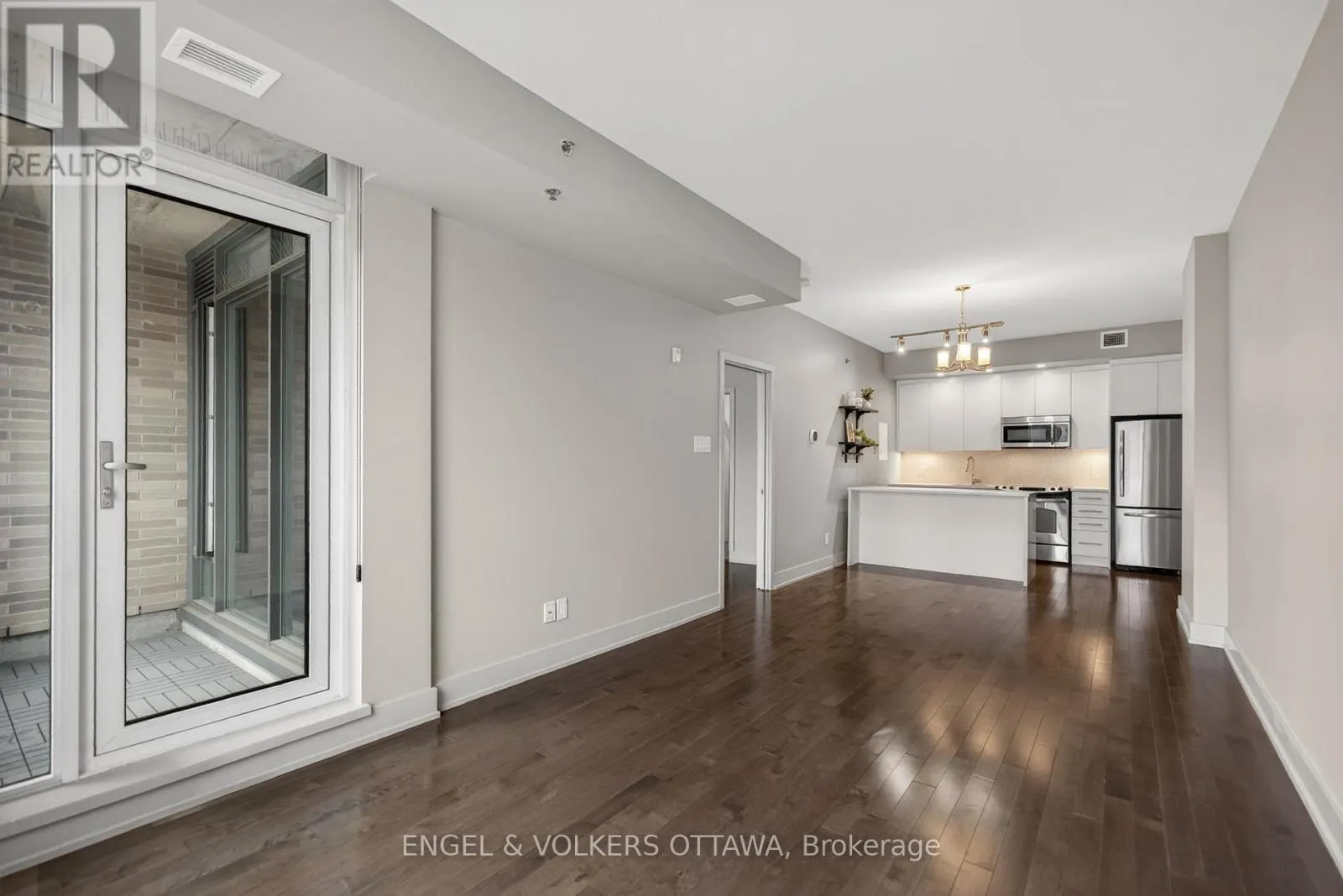 507 - 108 RICHMOND ROAD