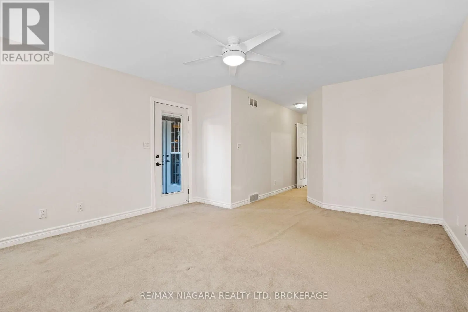 5671 HIGHLAND AVENUE