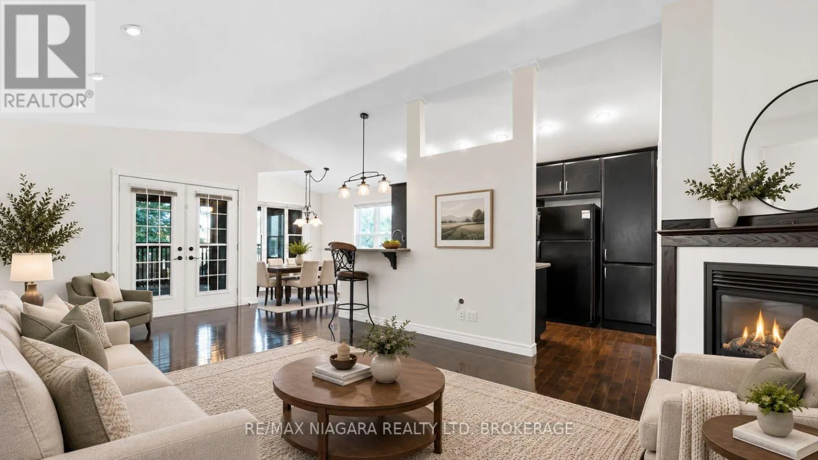 5671 HIGHLAND AVENUE