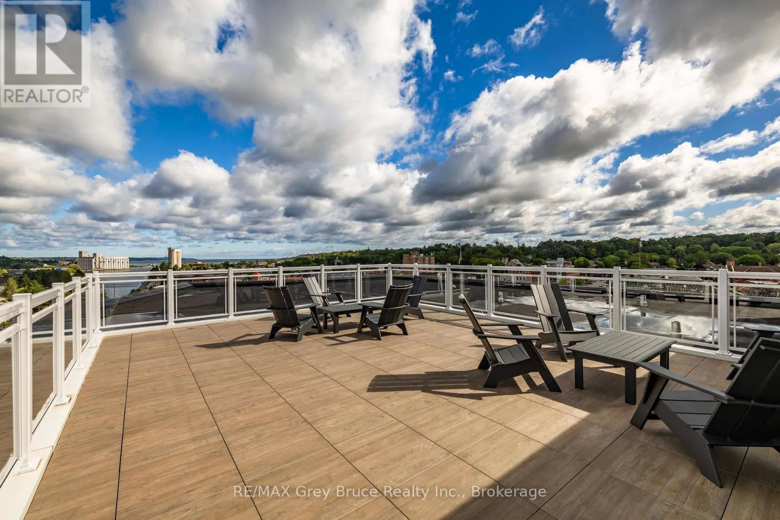 505 - 80 9TH STREET EAST STREET E #505