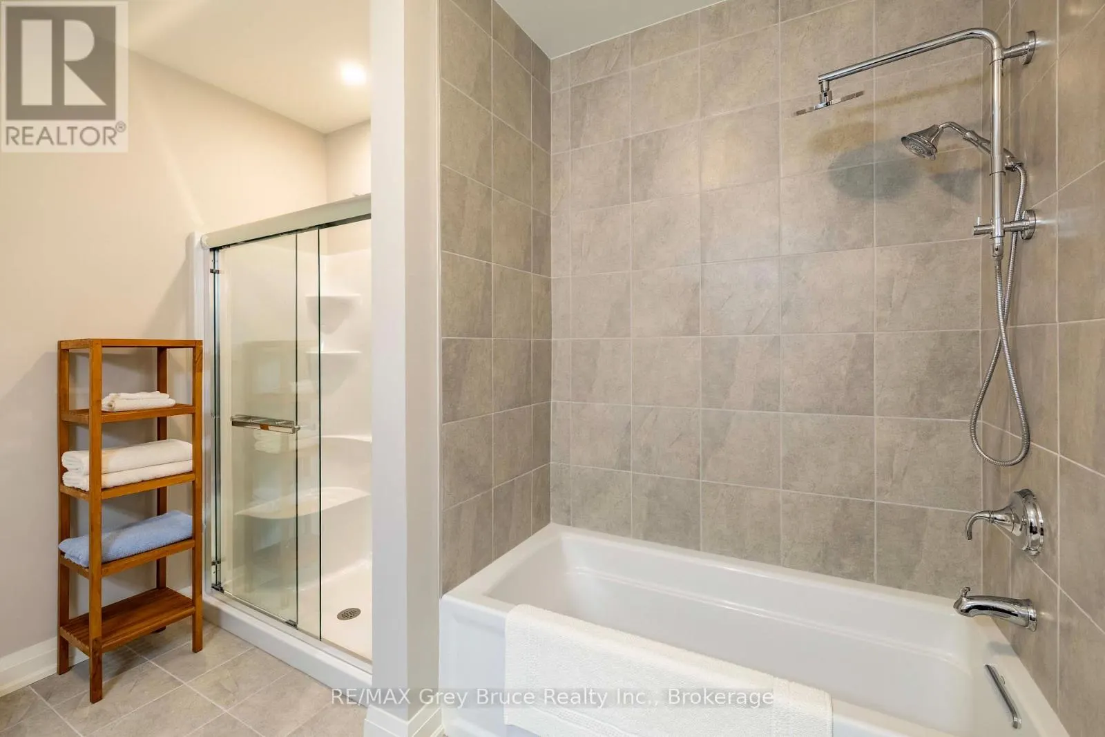 505 - 80 9TH STREET EAST STREET E #505