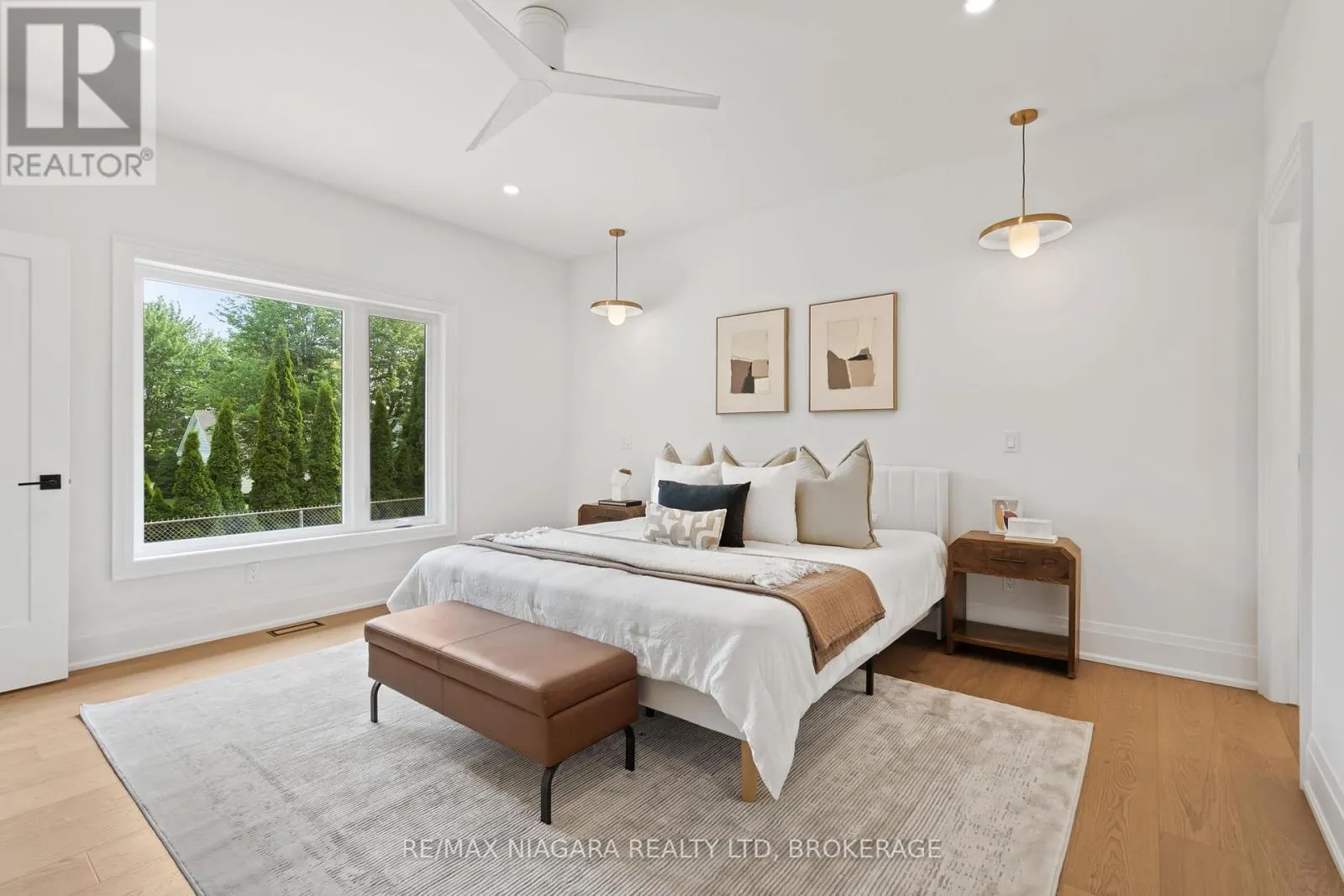 21 ACCURSI CRESCENT
