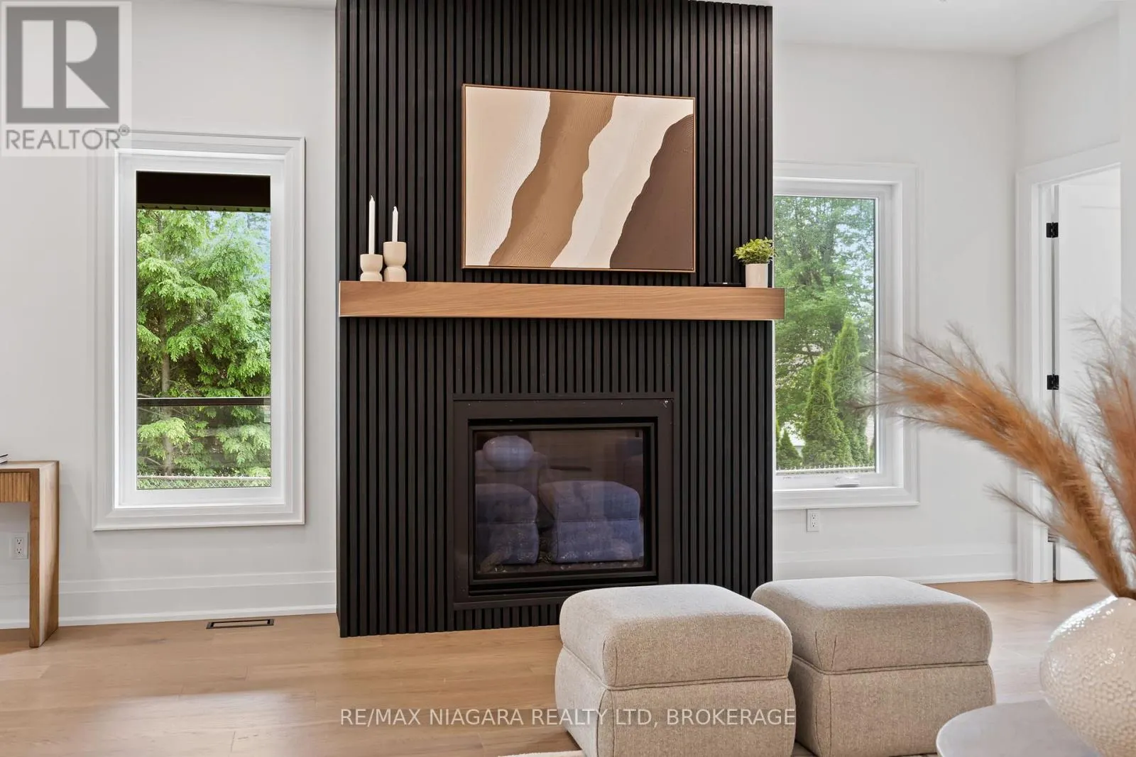 21 ACCURSI CRESCENT