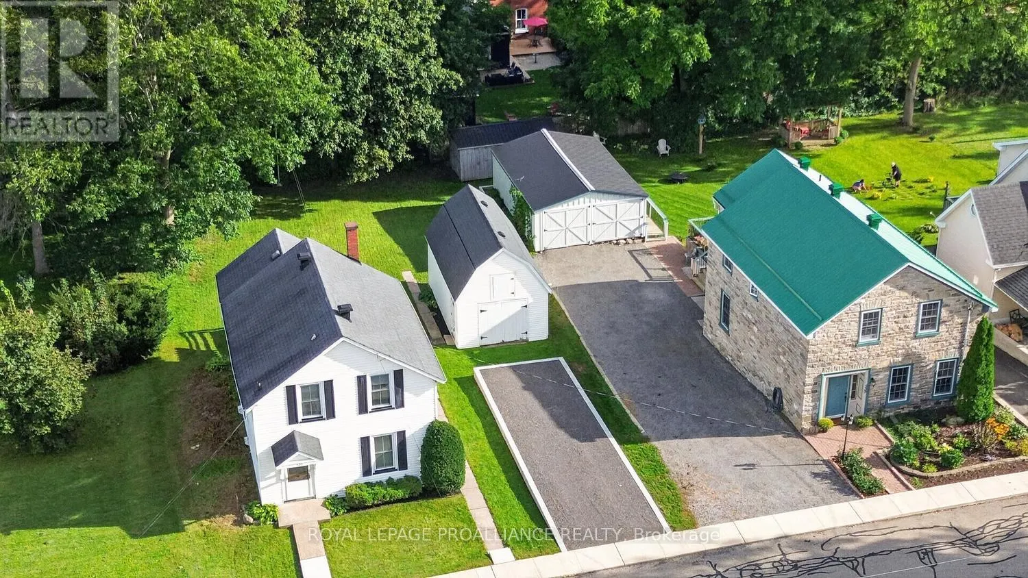 529 DIBBLE STREET W