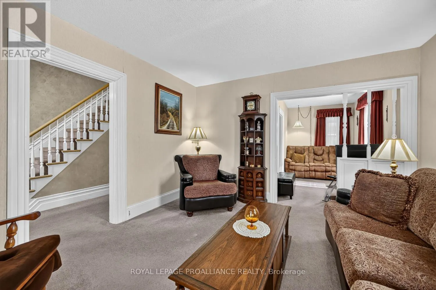 529 DIBBLE STREET W