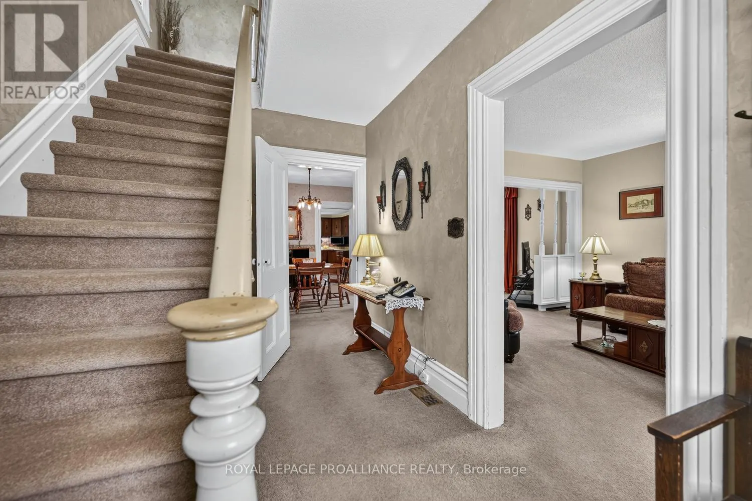 529 DIBBLE STREET W