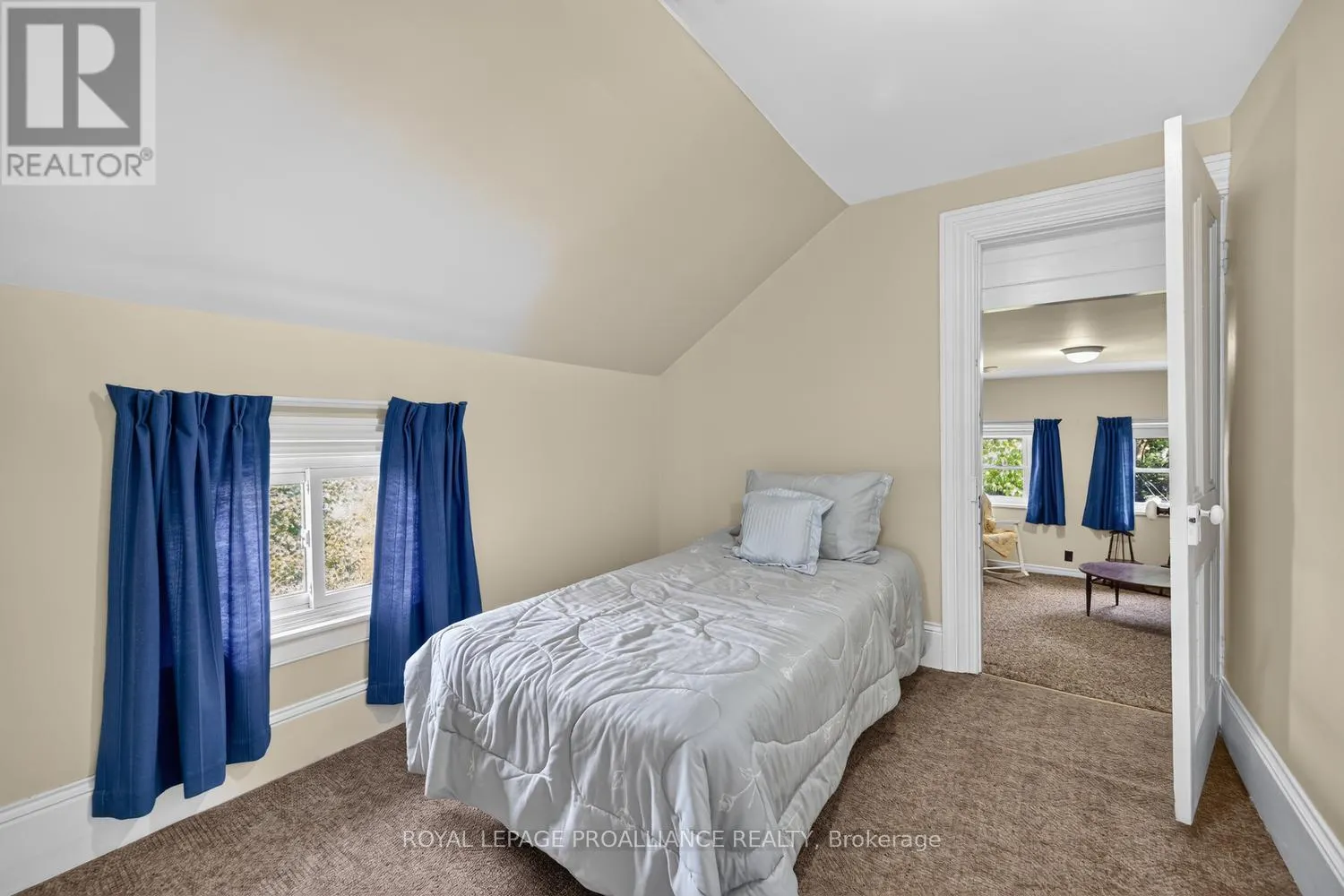 529 DIBBLE STREET W