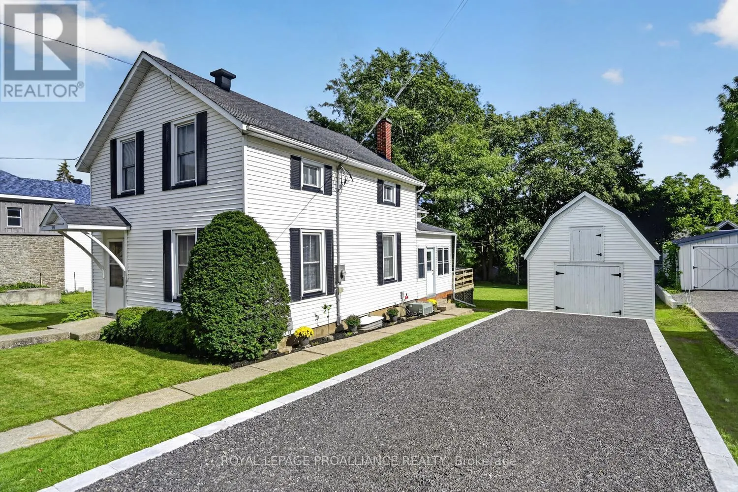 529 DIBBLE STREET W