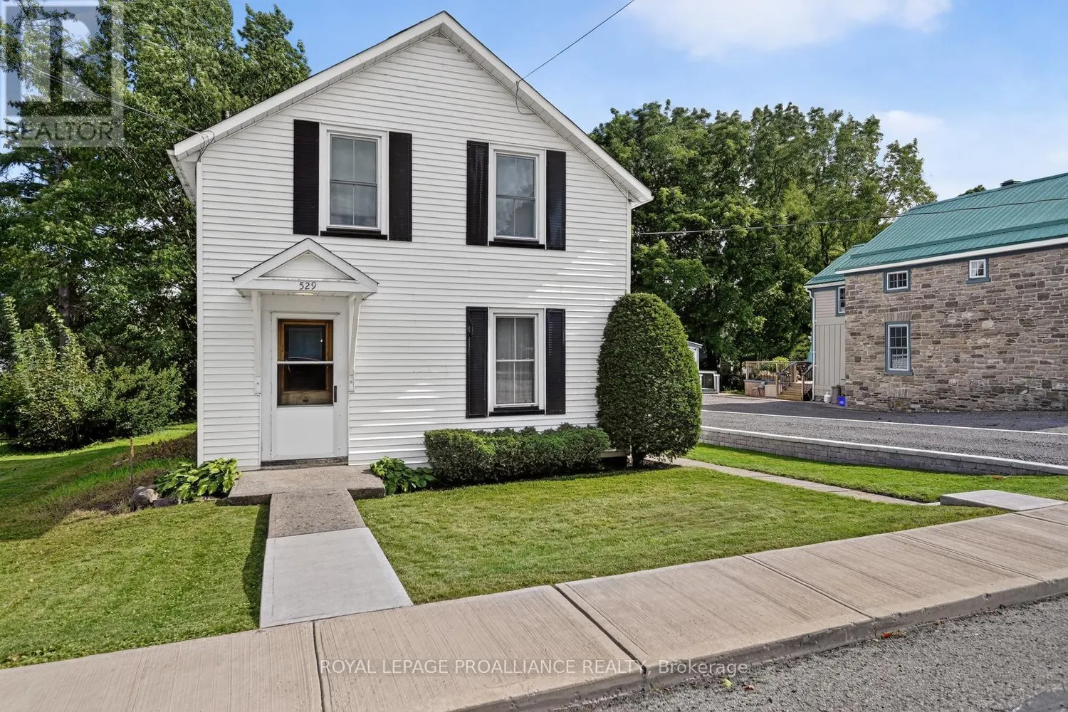 529 DIBBLE STREET W