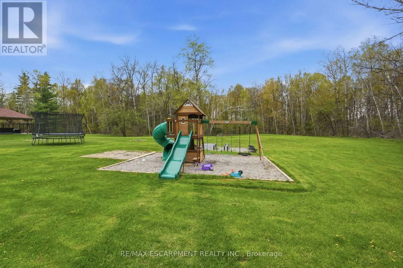3918 MADDAUGH ROAD