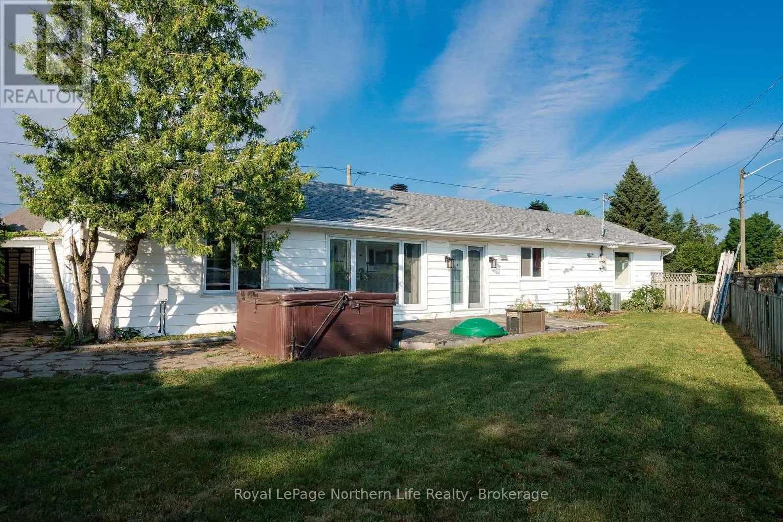 840 MCLAREN STREET