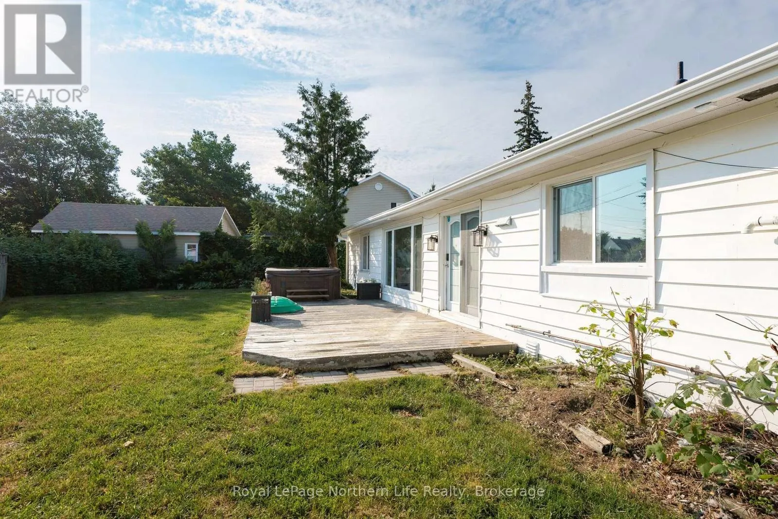 840 MCLAREN STREET