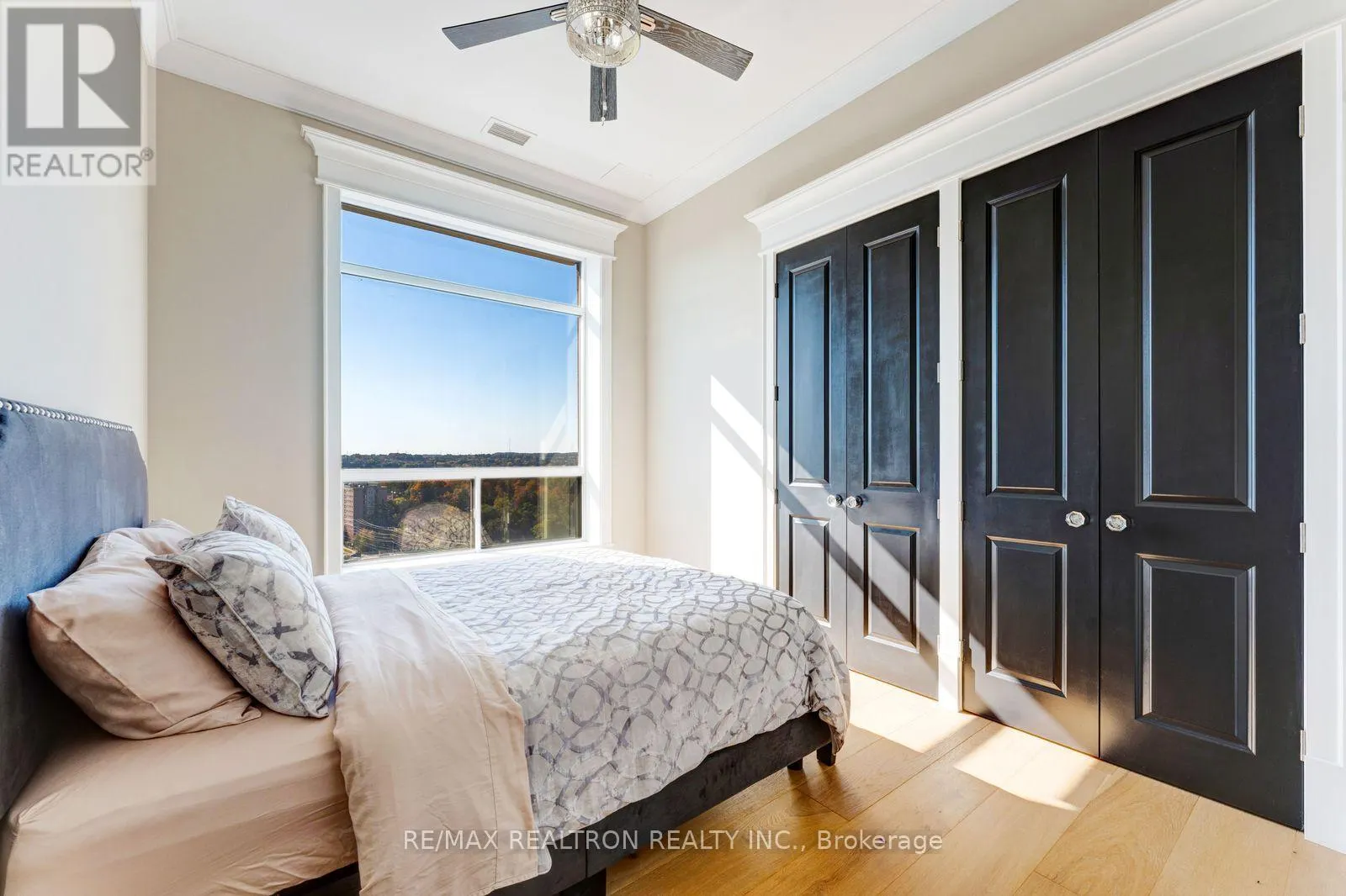 1202 - 223 ERB STREET W