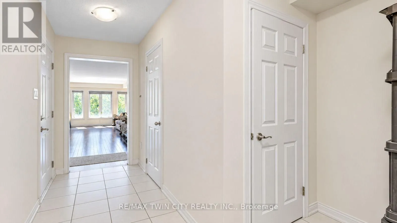 755 LINDEN DR UNIT 37 DRIVE